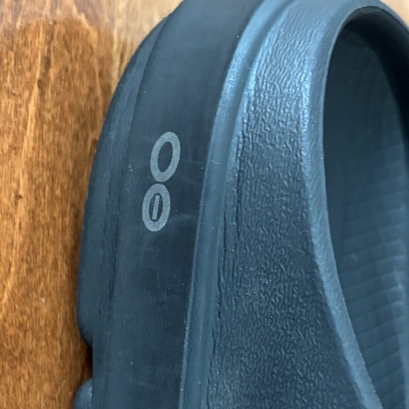 OOFOS Black Women's Slip-On Loafers - Picture 6 of 7